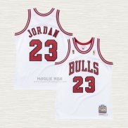 Maglia Michael Jordan NO 23 Chicago Bulls Mitchell & Ness 1996-97 Bianco
