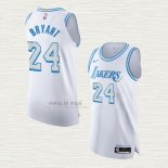 Maglia Kobe Bryant NO 24 Los Angeles Lakers Citta Autentico 2020-21 Bianco