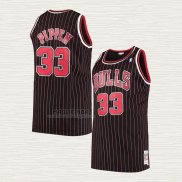 Maglia Scottie Pippen NO 33 Chicago Bulls Mitchell & Ness 1996-97 Nero